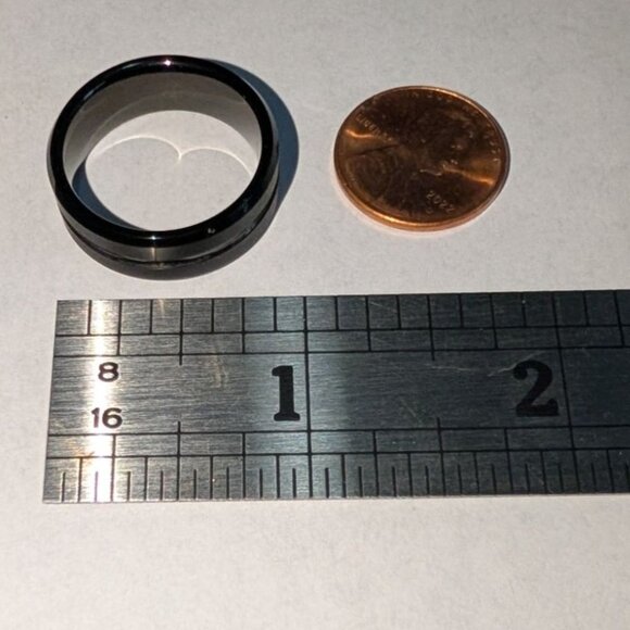 Blk Tungsten Carbide Ring Sz 9.5 Scratch Resistant Polished Edges Brushed Finish - Picture 10 of 13